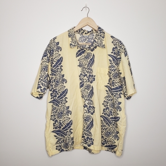 Old Navy Pineapple Hawaiian ButtonUp Collar Shirt - Picture 1 of 11